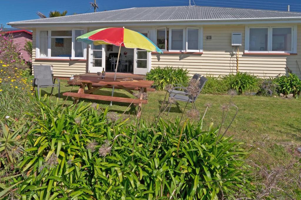 Pakawau Beach House - Golden Bay Holiday Home Экстерьер фото